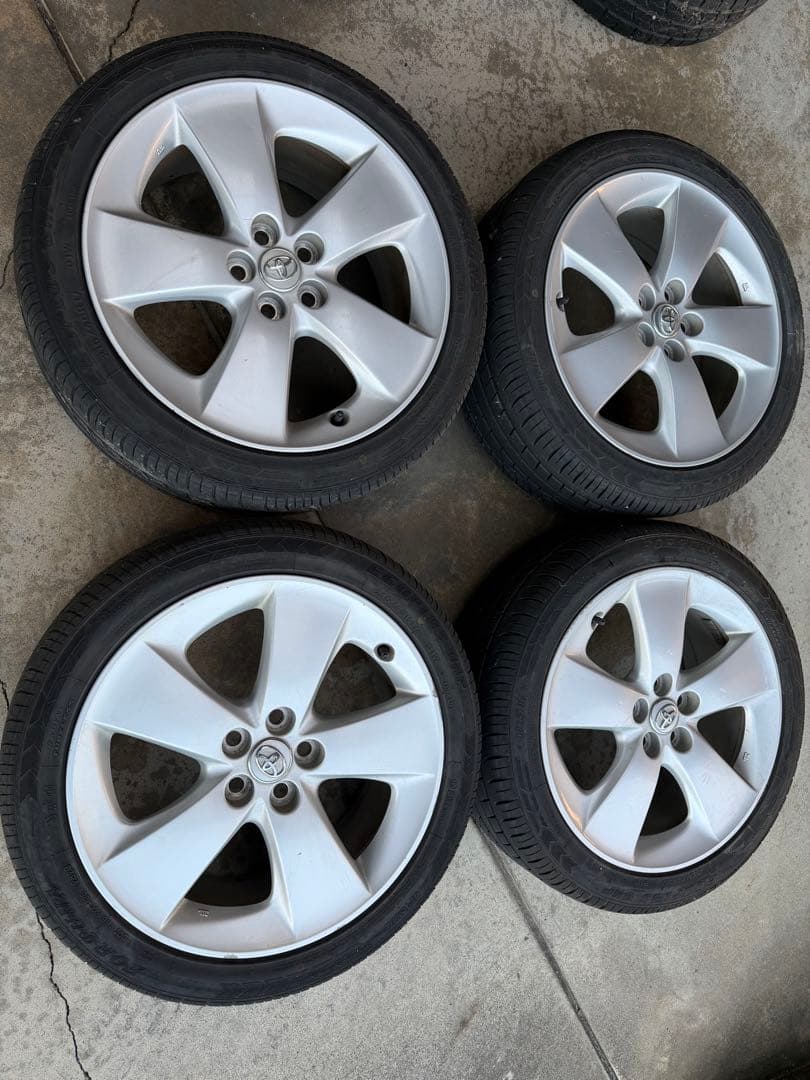 トヨタ 17インチ ホイールセット 30プリウス 後期