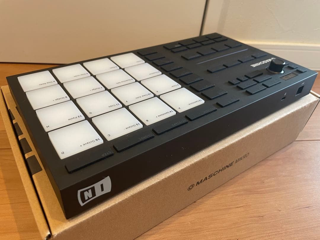 NI MASCHINE MIKRO MK3 ライセンス有
