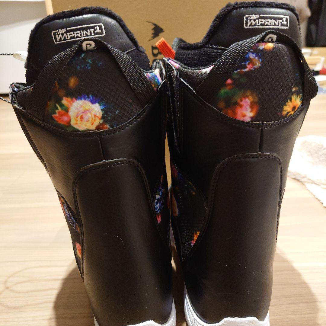 Burton 女性用 スノーボードブーツ 黒/花柄