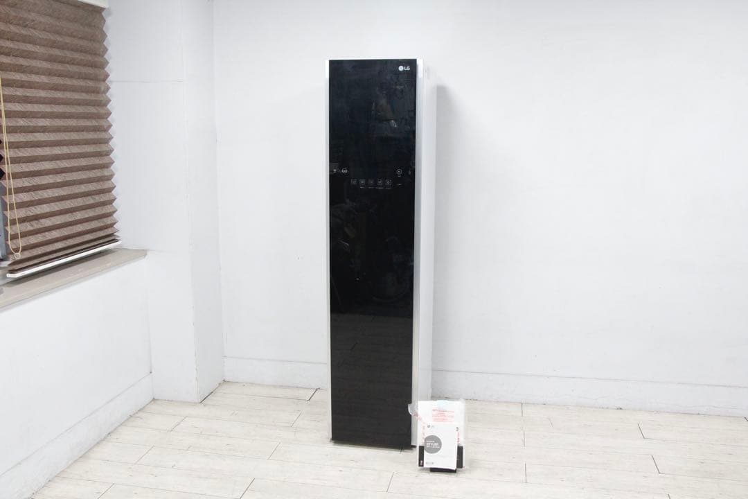 【未使用品】LG スタイラー　電気乾燥機　2017年製