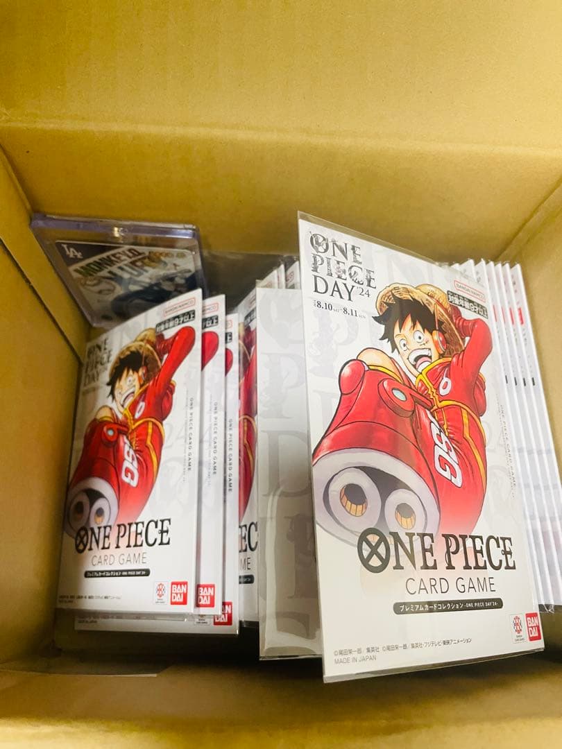 32冊 ワンピース プレミアムカードコレクション day 24