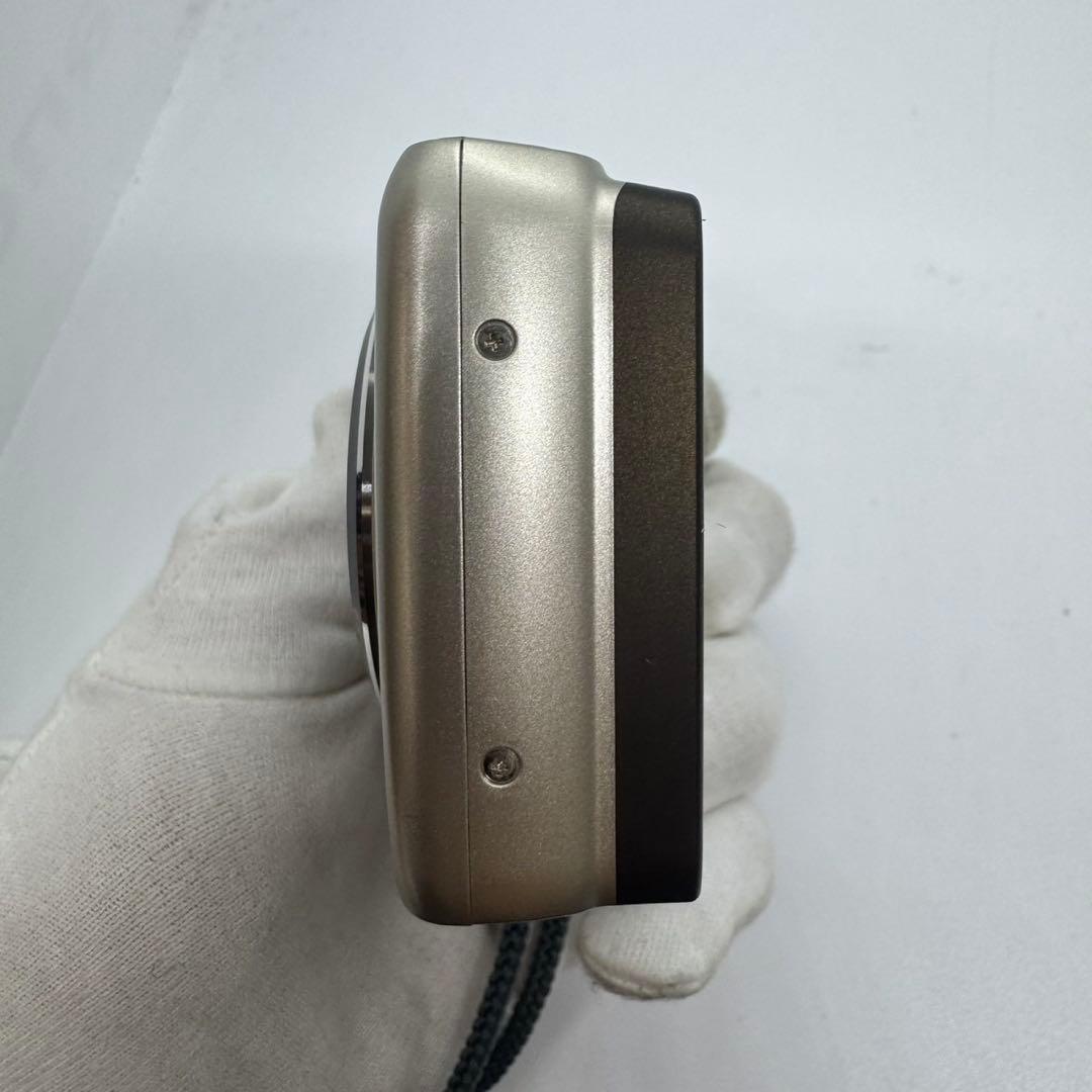 オリンパス コンパクト デジタルカメラ OLYMPUS SH-21