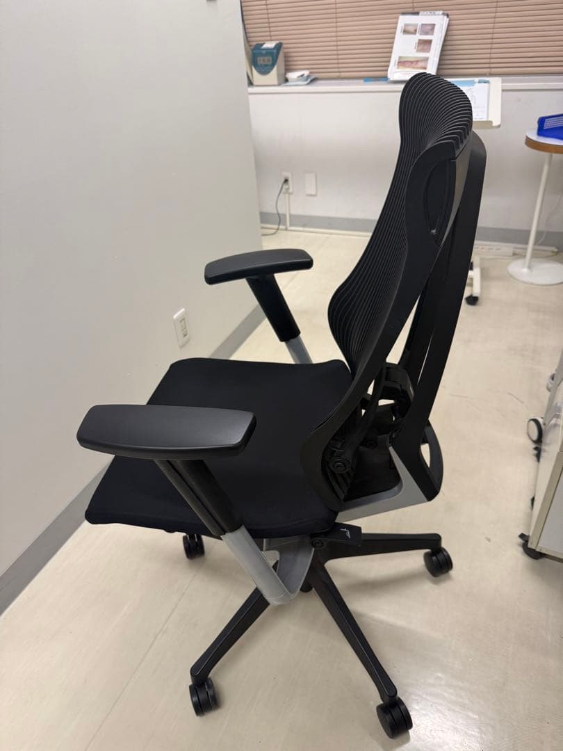 イトーキ スピーナチェア 高級オフィスチェア【最高の座り心地】③