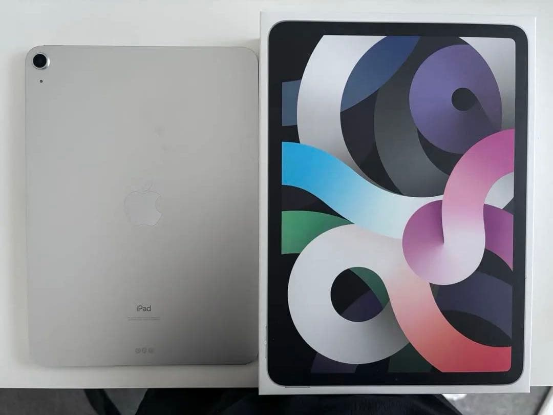 た*ー様 Apple iPad Air(第4世代) 64GB シルバー