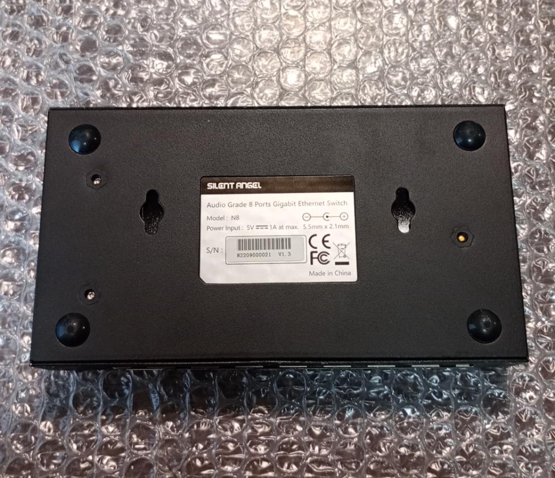 【動作品】SILENT ANGEL N8 スイッチングハブ【送料無料】