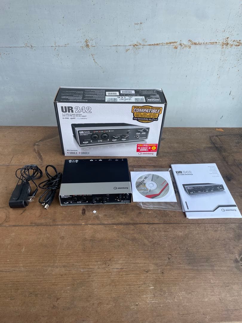 Steinberg UR242 USBオーディオインターフェイス　付属品有り