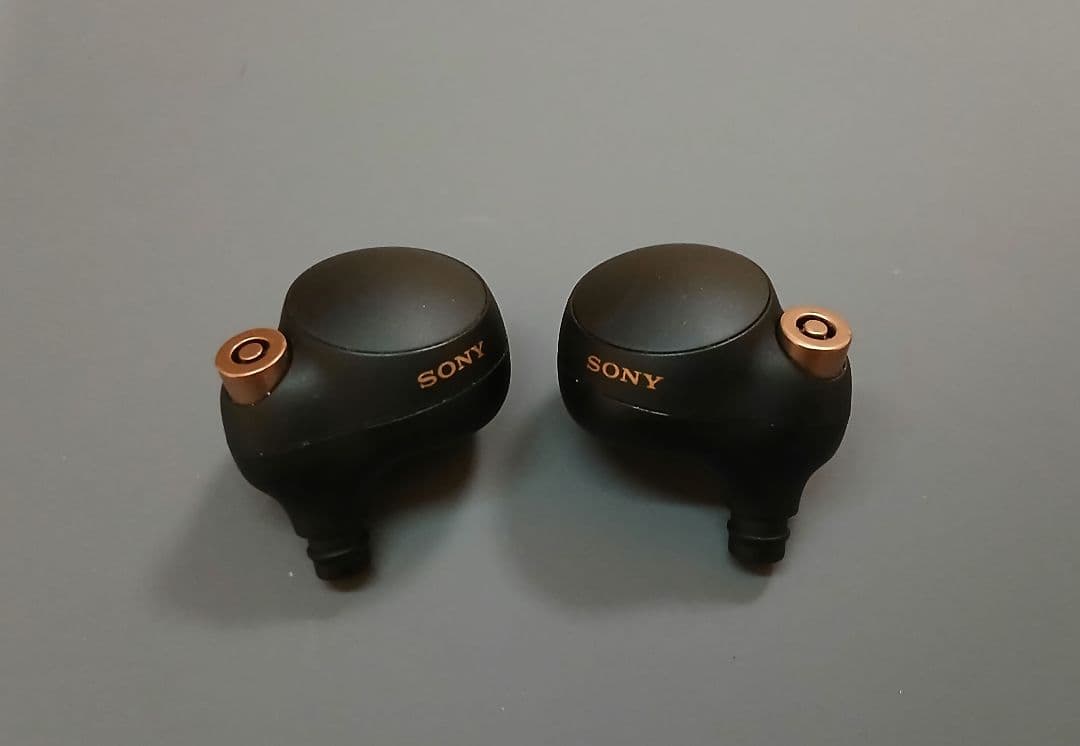 SONY　WF-1000XM4　ワイヤレス　ノイズキャンセリング　イヤホン　②