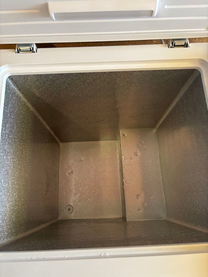 comfee 冷凍庫 142リットル　美品