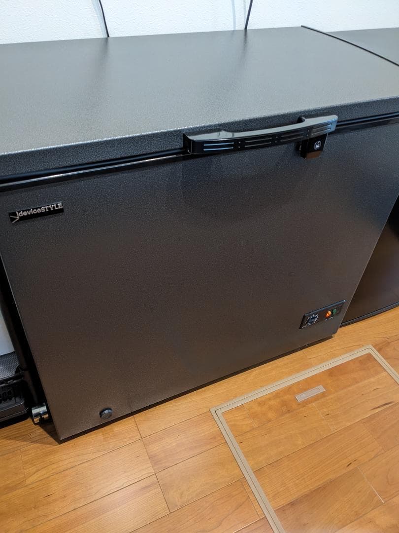 【送料無料 即日配送】デバイスタイル(deviceSTYLE) 冷凍庫 200L