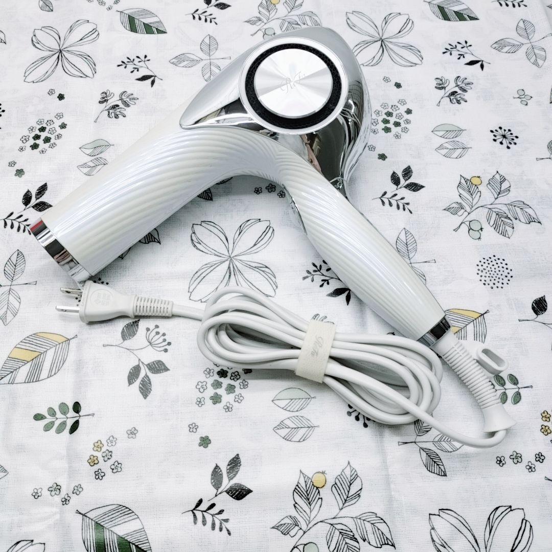 新品同様⭐️Refa リファ ビューティック ドライヤー プロ MTG