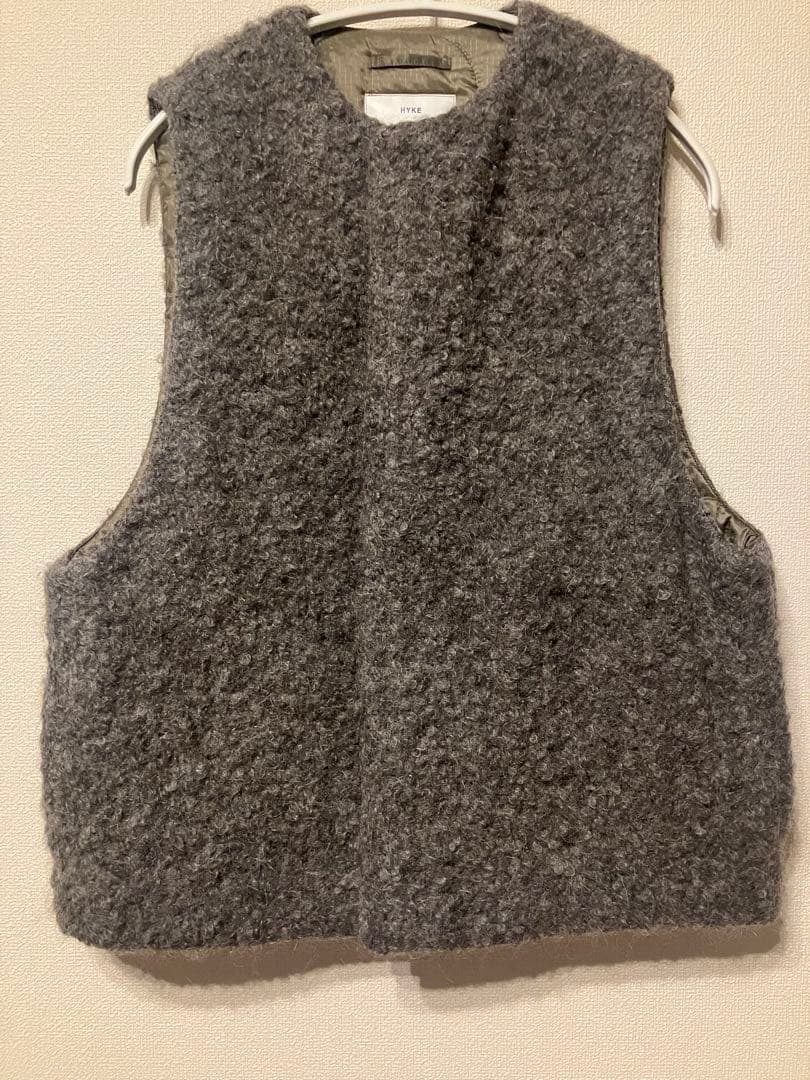 HYKE 2023AW アストラカン リバーシブルベスト