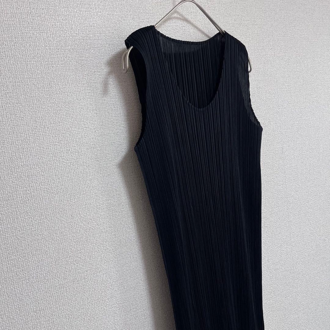美品　プリーツプリーズ　イッセイミヤケ　スリット　ロングワンピース　ブラック