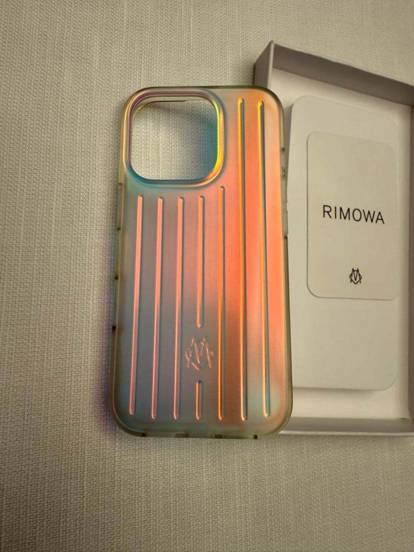 RIMOWA iPhone 16Pro用 ケース イリディセント