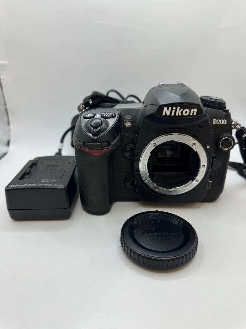 Nikon D200 デジタル一眼レフカメラ