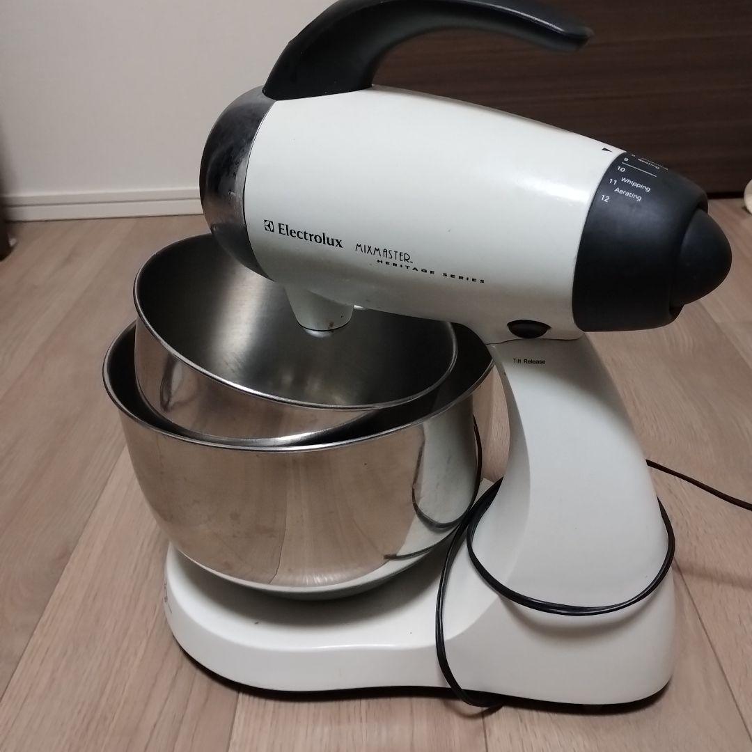 エレクトロラックス スタンドミキサー ESM945