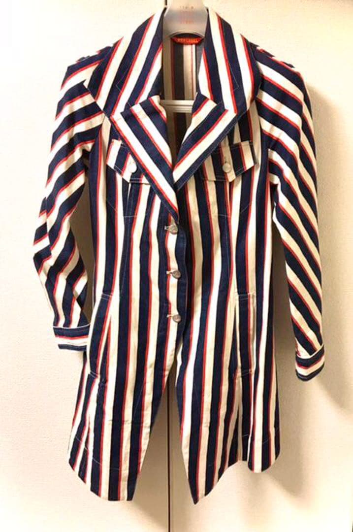 お値下しました❤️美品❣️2008年製ヴィヴィアンウエストウッド⭐️パンクなジャケット