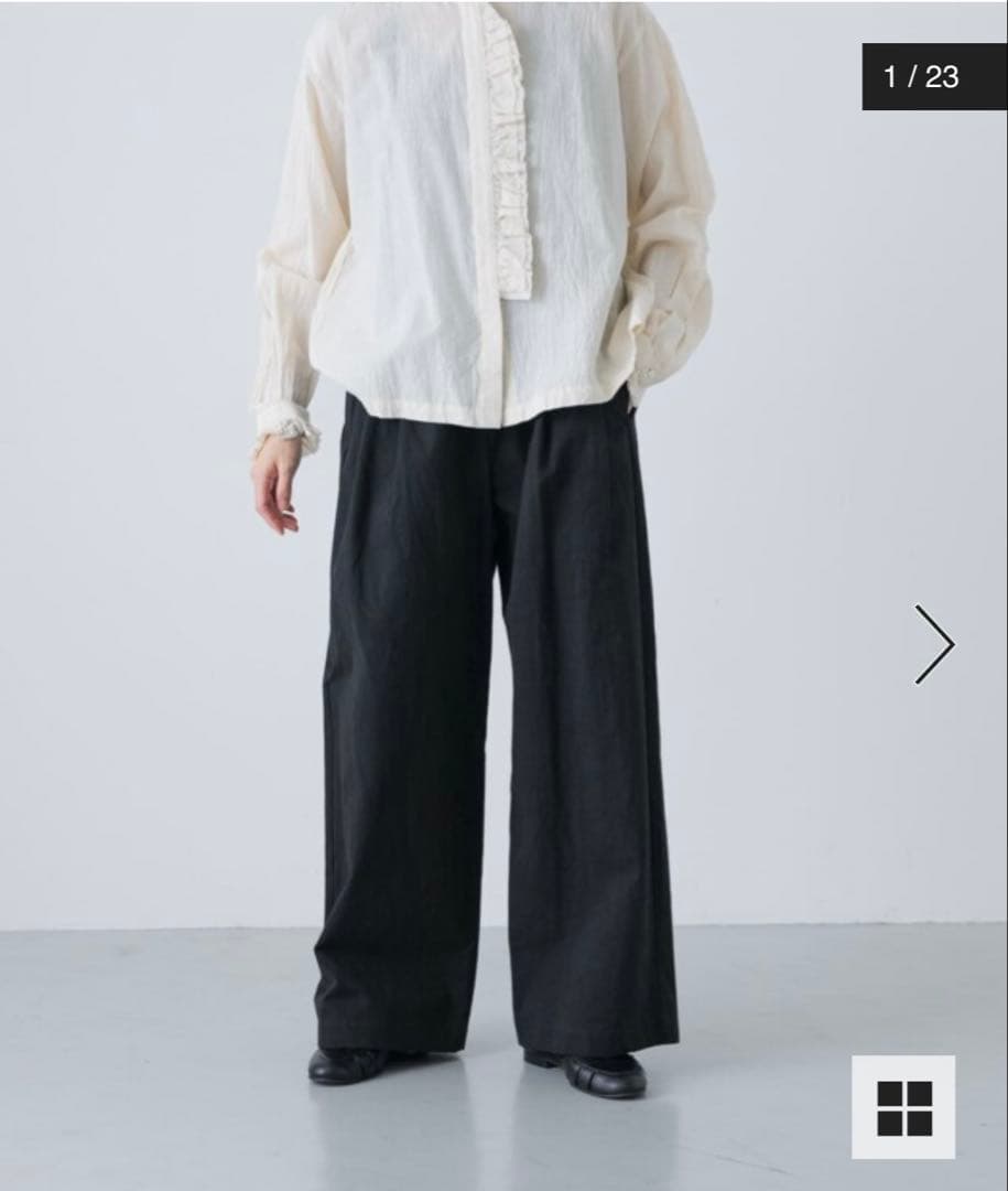 佳かぐれ　Two-tuck easy pants