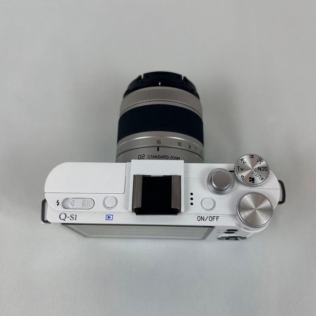 【美品】PENTAX ペンタックス Q-S1 ホワイト ミラーレス一眼