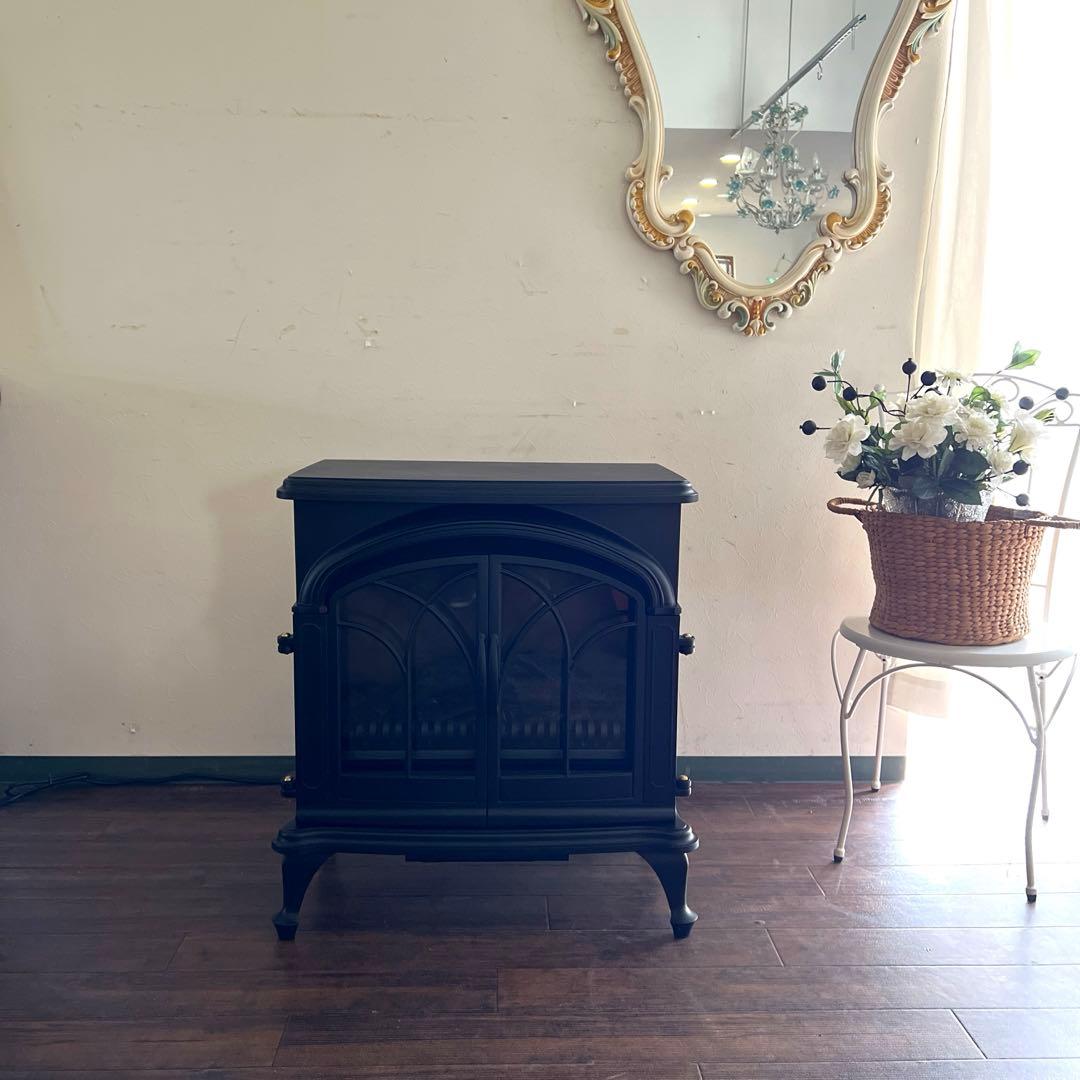 k849 暖炉のように可愛らしい電気ストーブ レトロな雰囲気が素敵 2017年製