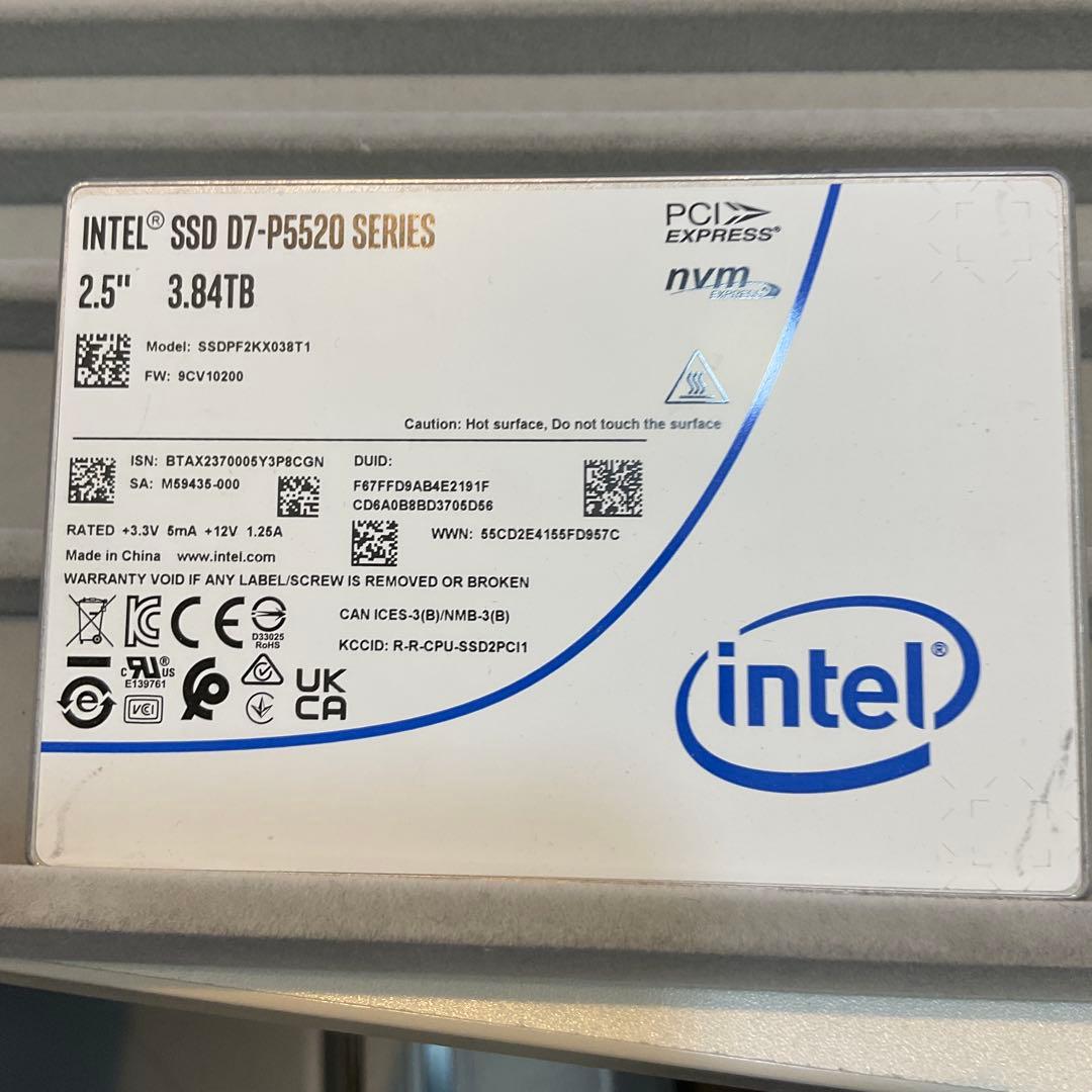 Intel DC SSD D7-P5520 3.84TB U.2 中古