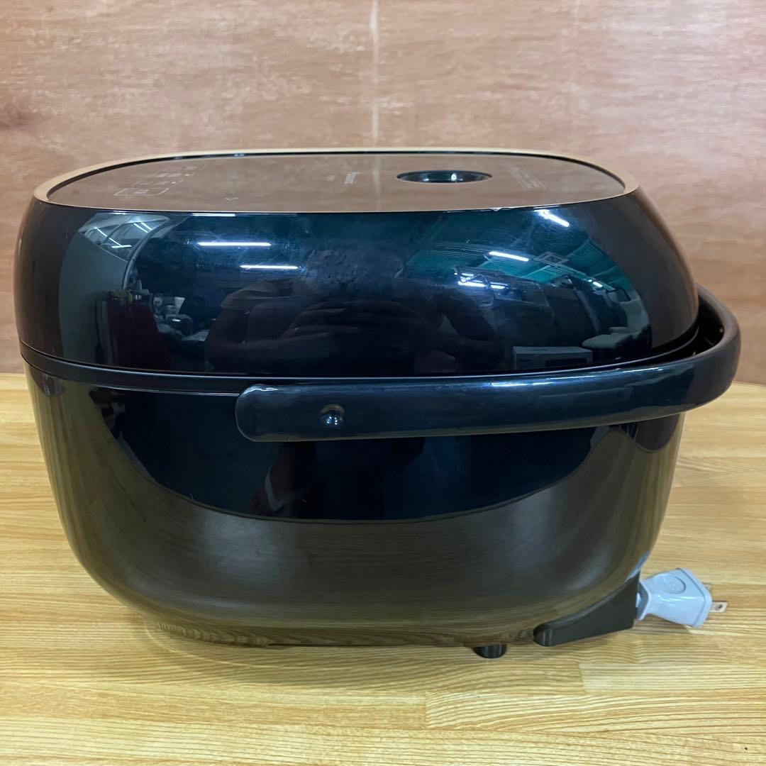 一都三県限定　配送設置無料　炊飯器　Panasonic 2022年製　3.5合