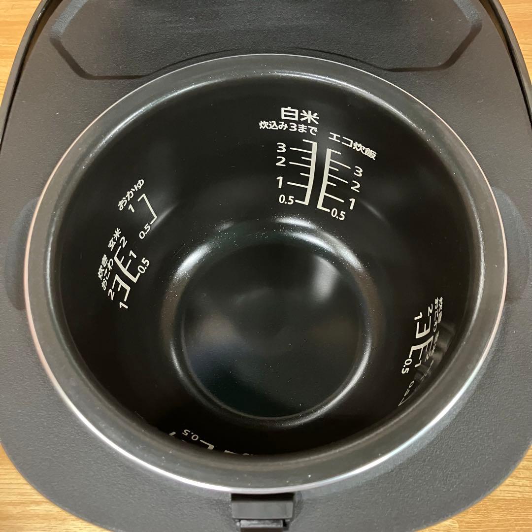 一都三県限定　配送設置無料　炊飯器　Panasonic 2022年製　3.5合