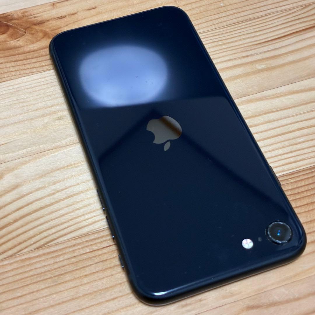 購*人様 バッテリー新品　iPhoneSE第3世代64GB SIMフリー　美品