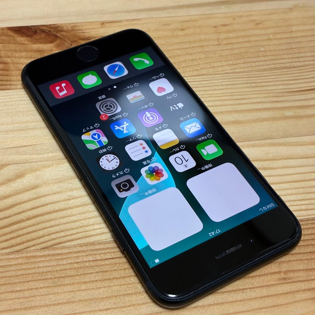 購*人様 バッテリー新品　iPhoneSE第3世代64GB SIMフリー　美品