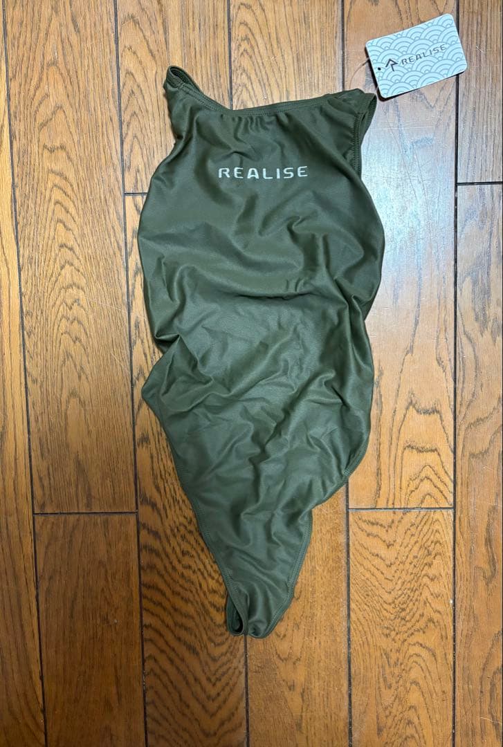 新品　REALISE　リアライズ　競泳水着　Lサイズ　Tバック　オリーブ