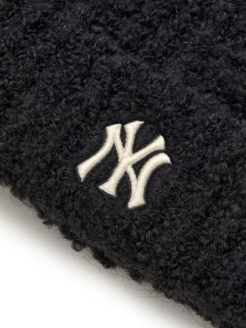 【新品】MLB 韓国限定 ビーニー 猫耳 ニット帽 カリナ着用 黒 紐なし