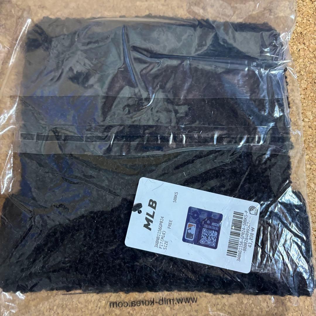 【新品】MLB 韓国限定 ビーニー 猫耳 ニット帽 カリナ着用 黒 紐なし