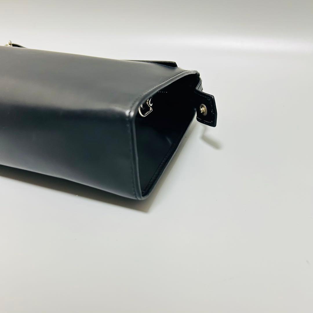 Ferragamoフェラガモ ガンチーニ レザー　ショルダーバッグクラッチバッグ