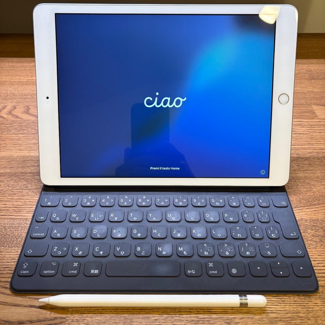 iPad（第7世代）、SmartKeyboard、Apple Pencil