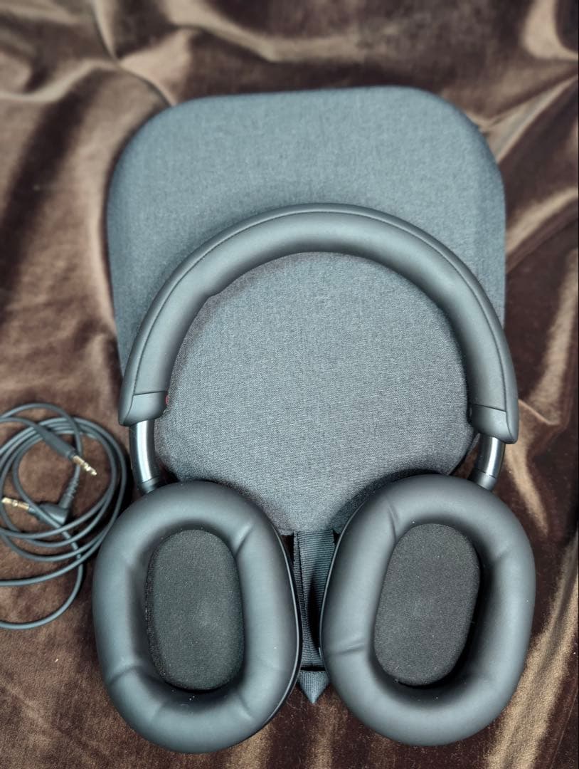 【格安・実用派へ】Sony WH-1000XM5 黒 本体+ケース【ノイキャン】