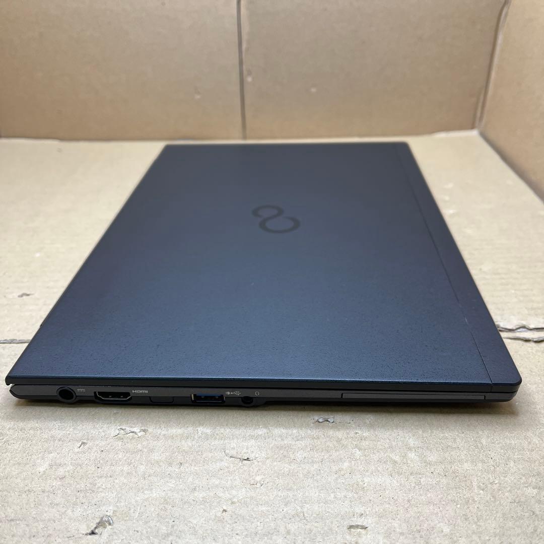 富士通　極軽極薄FUJITSU LIFEBOOK U937 8GB/512GB