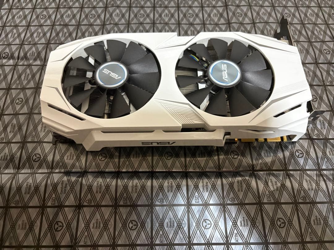 ASUS NVIDIA GeForce GTX1070 グラボ ※ジャンク扱い