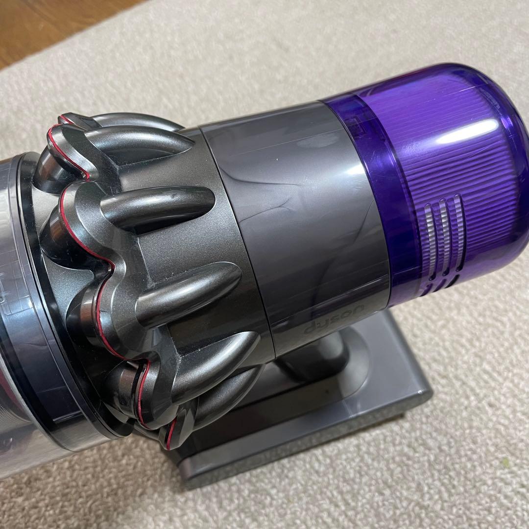 ダイソン　v11 fluffyプラスSV14 フルセット！