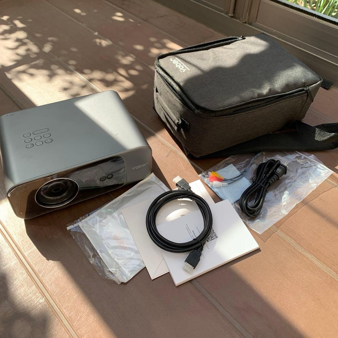 Yaber プロジェクター ジャンク品（リモコン使えません）