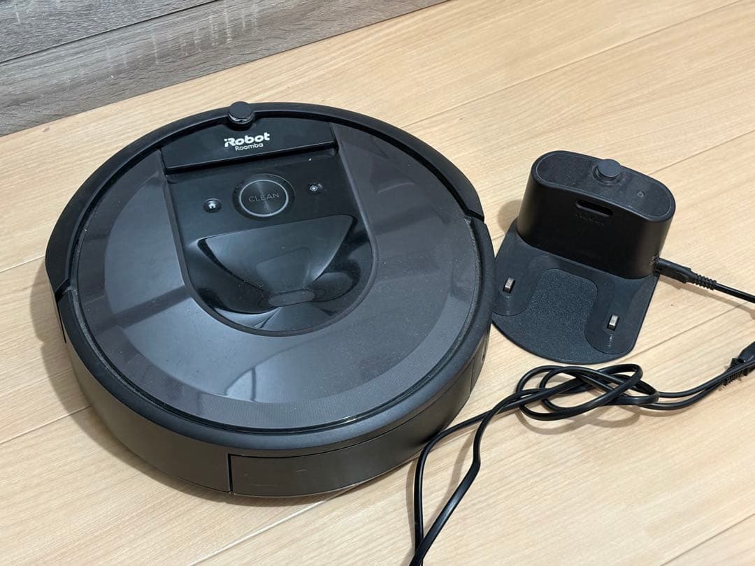 iRobot ルンバ　i7 ※本体とホームベースのみ