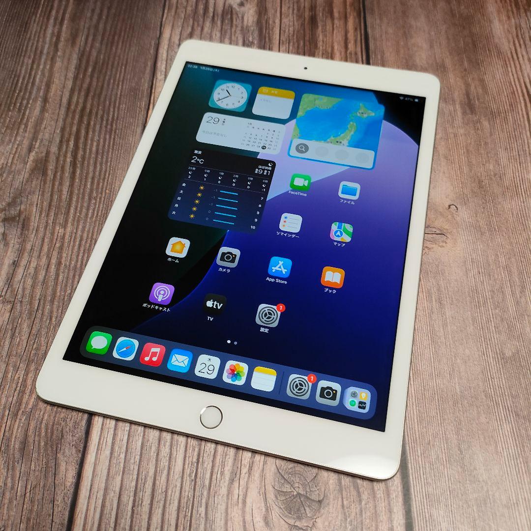 apple iPad 第8世代 32GB SIMフリー シルバー