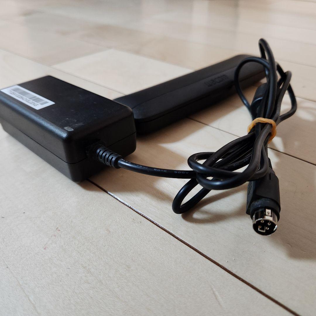 Wacom Cintiq 16 DTK-1660 液晶タブレット 液タブ