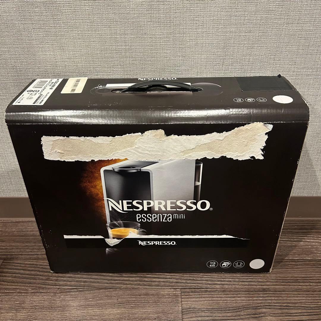 ネスプレッソ カプセル式コーヒーメーカー エッセンサミニ C30-WH-W