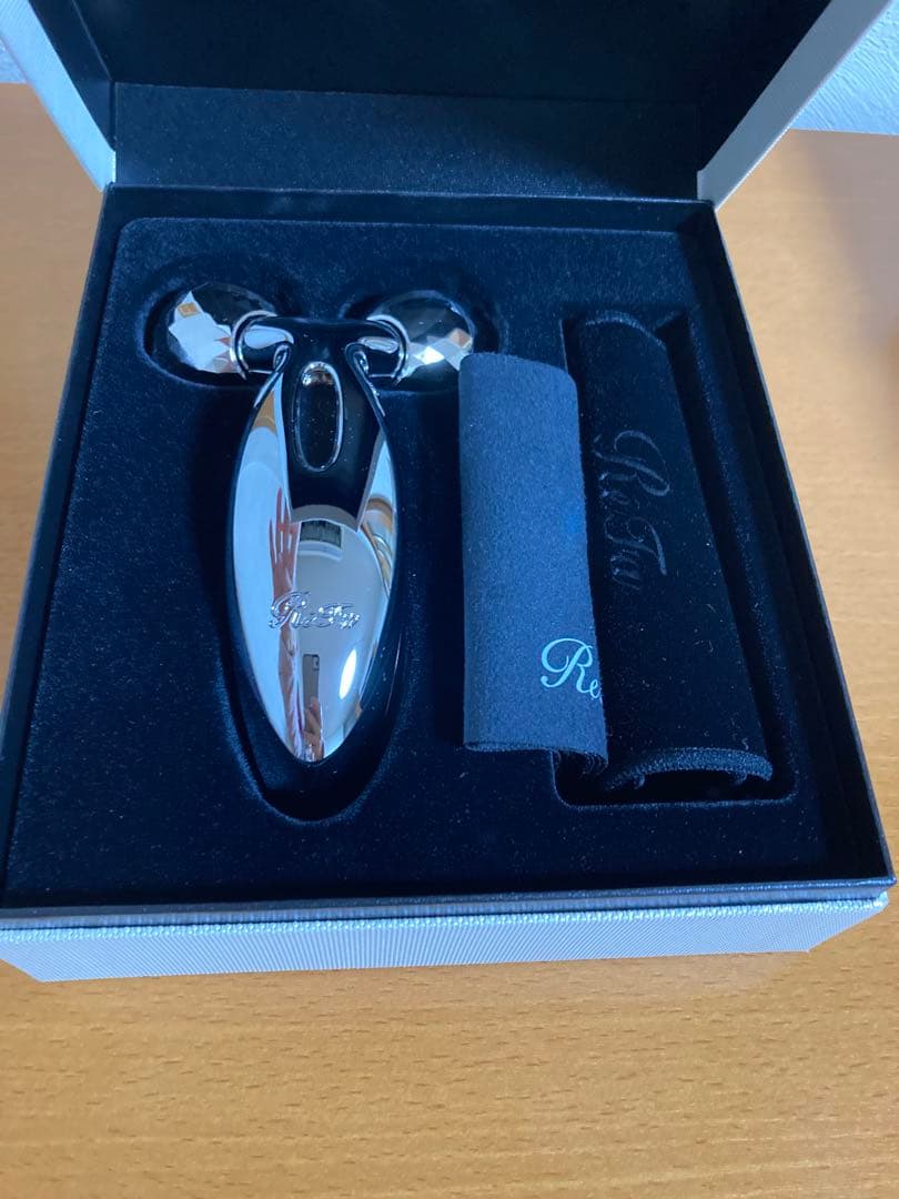 ReFa 美顔ローラー 専用ポーチ付き正規品