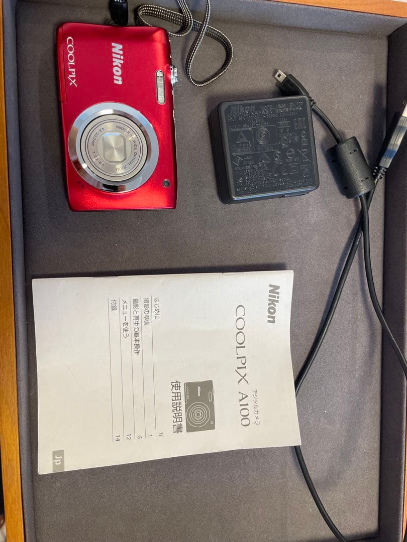 Nikon COOLPIX A100 赤
