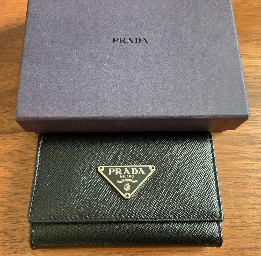 PRADA プラダ 6連レザーキーケース 三角プレート完全未使用希少経年品