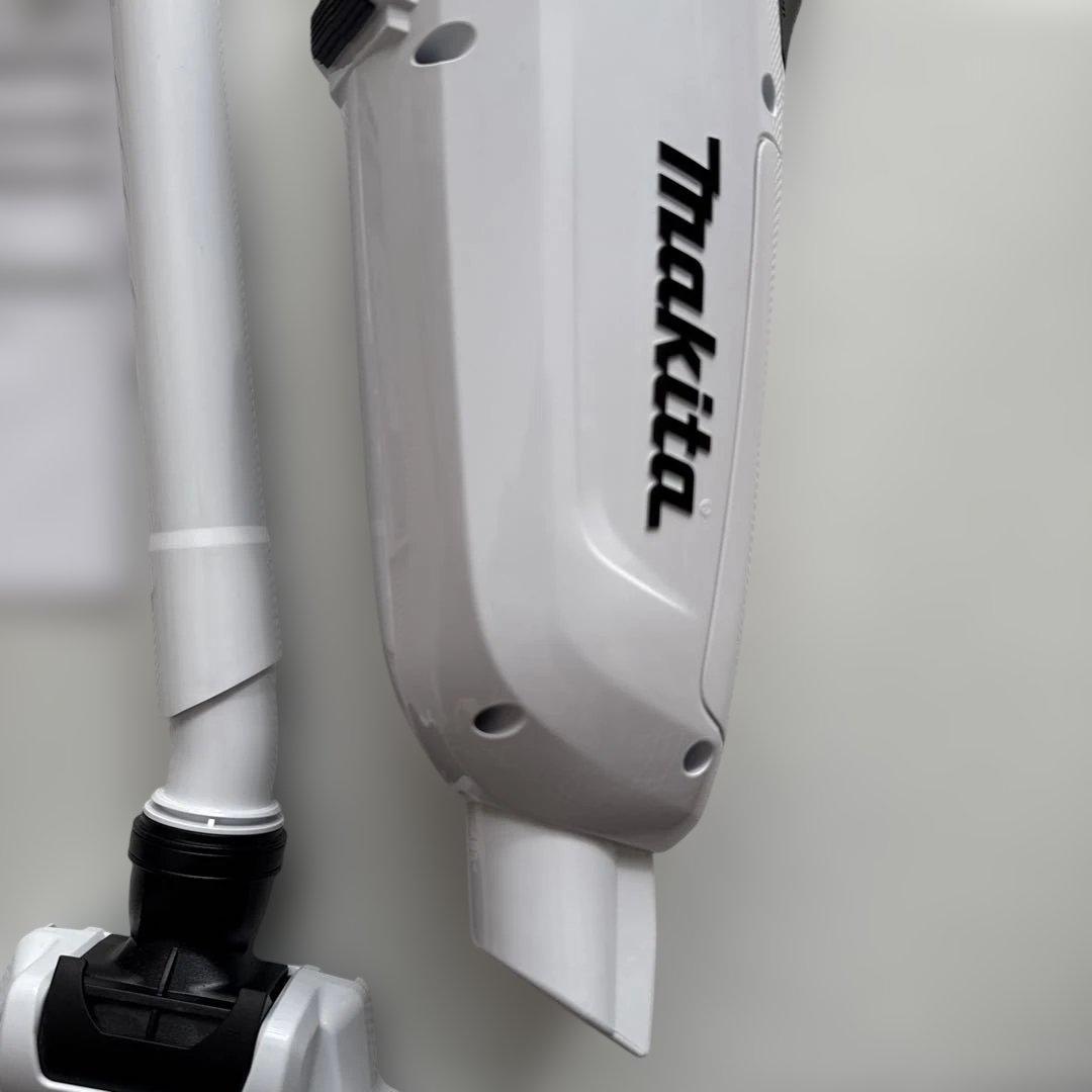 Makita 充電式スティッククリーナー CL285FD