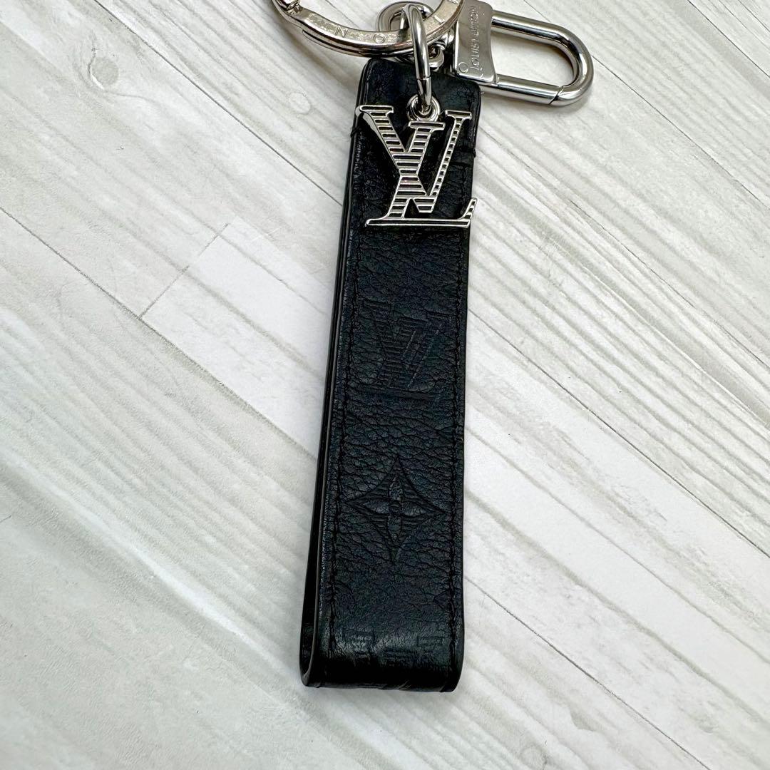 【美品】Louis Vuitton ドラゴンヌ　キーホルダー シャドウ　レザー