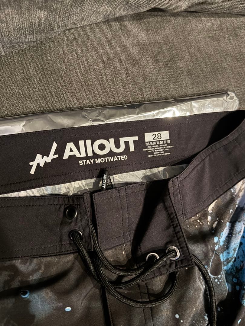 ALL OUT サーフパンツ 28 オールアウト