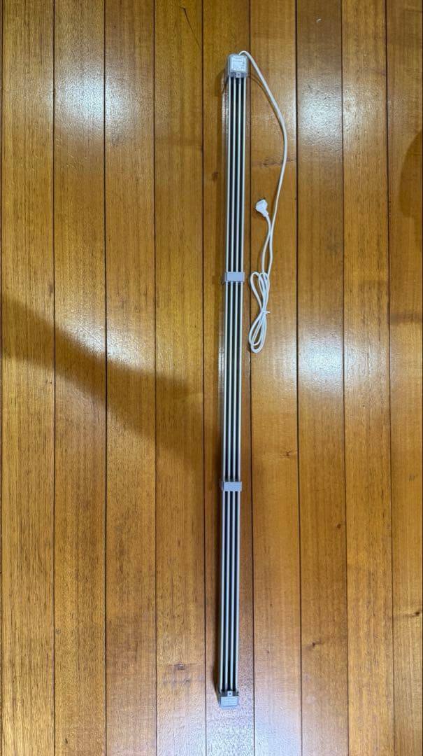 ウインドーラジエーター 窓際ヒーター