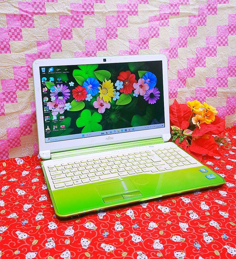 極上品！2世代i5搭載！カメラ！富士通！新型Win11搭載！動画編集 画編集